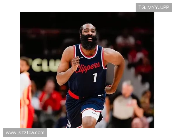 篮球赛季最新动态：明星球员伤情更新与球队战术调整分析 - 副本 (2)