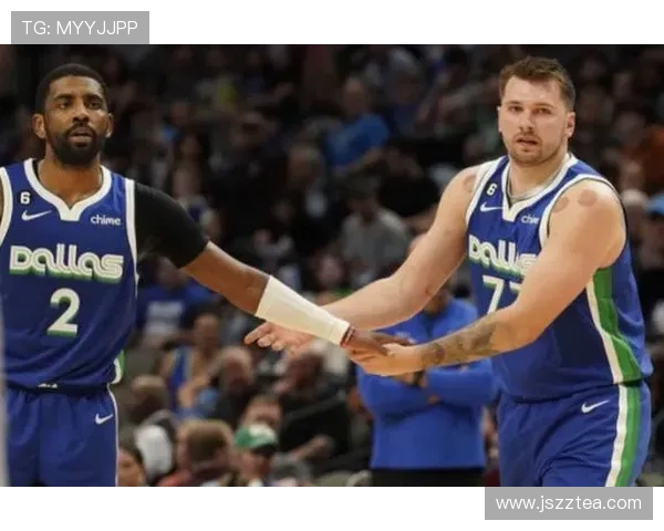 联赛激战正酣积分榜风云变幻豪强逐鹿冠军悬念升级争夺白热化态势 - 副本 (4) - 副本